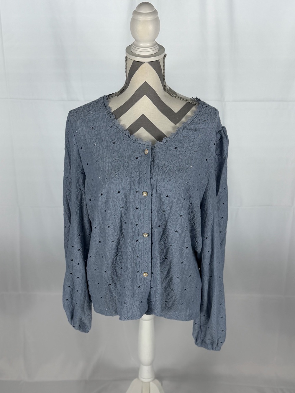Cupshe Women's Size Large Blue Floral Blouse, NWT